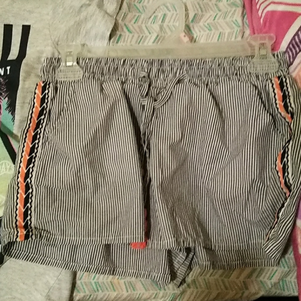Clothes - Picture 2 of 5
